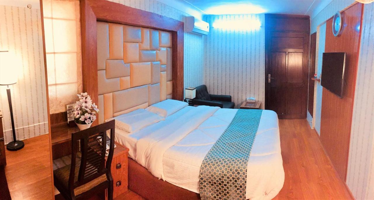 Star Guest House Karachi Exteriör bild