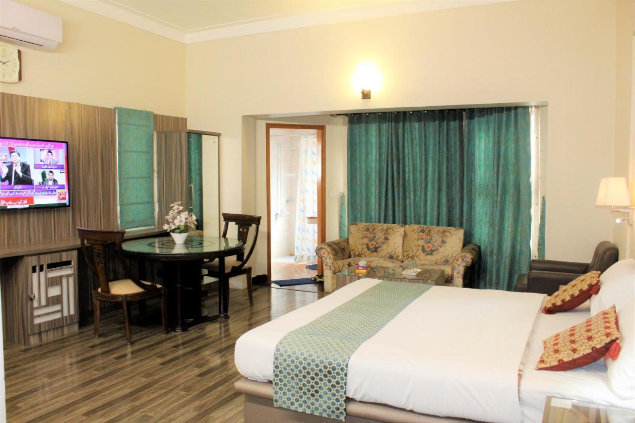 Star Guest House Karachi Exteriör bild